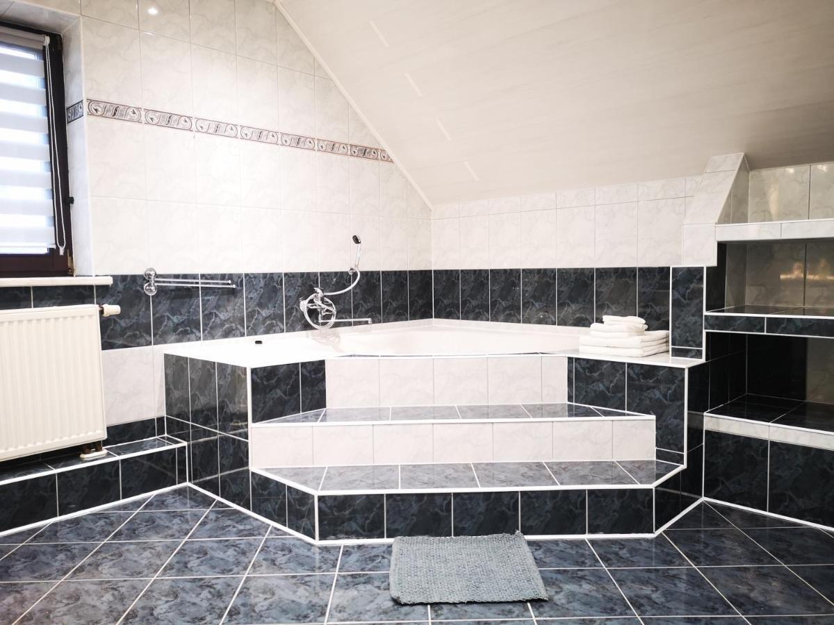 Irysek Apartamento Lądek-Zdrój Exterior foto